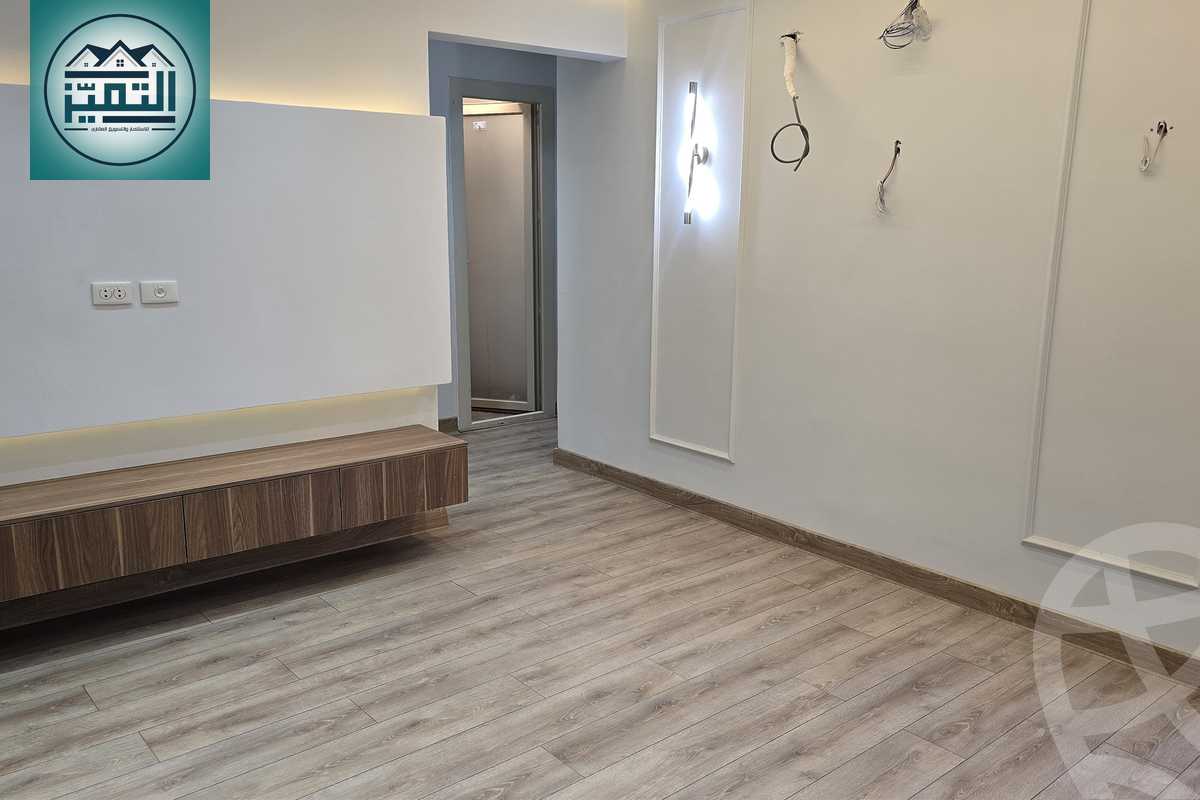 https://aqarmap.com.eg/ar/listing/6371044-for-sale-alexandria-lm-mwr-lm-mwr-lshty-kornesh-el-maamoura-st