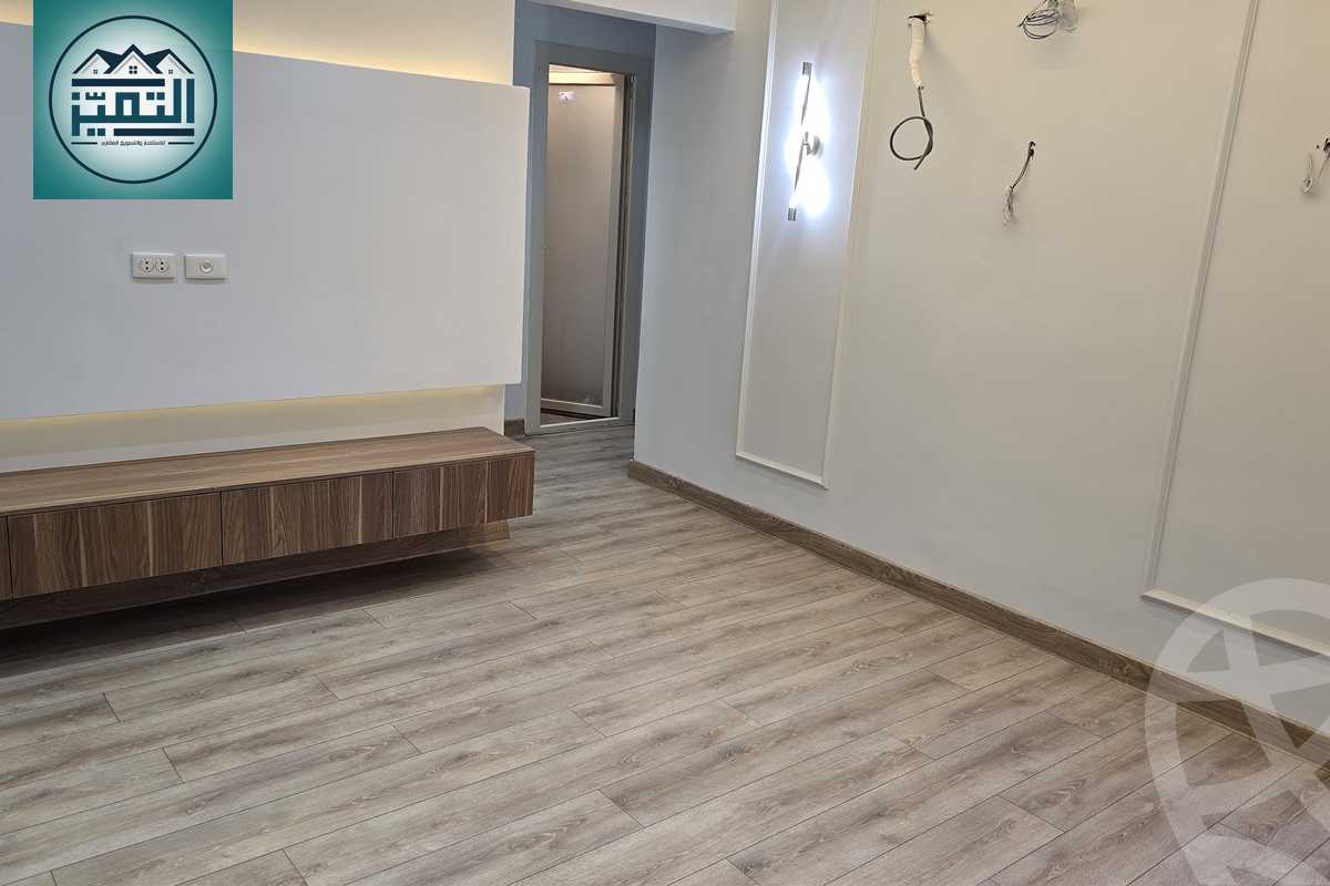 https://aqarmap.com.eg/ar/listing/6371044-for-sale-alexandria-lm-mwr-lm-mwr-lshty-kornesh-el-maamoura-st