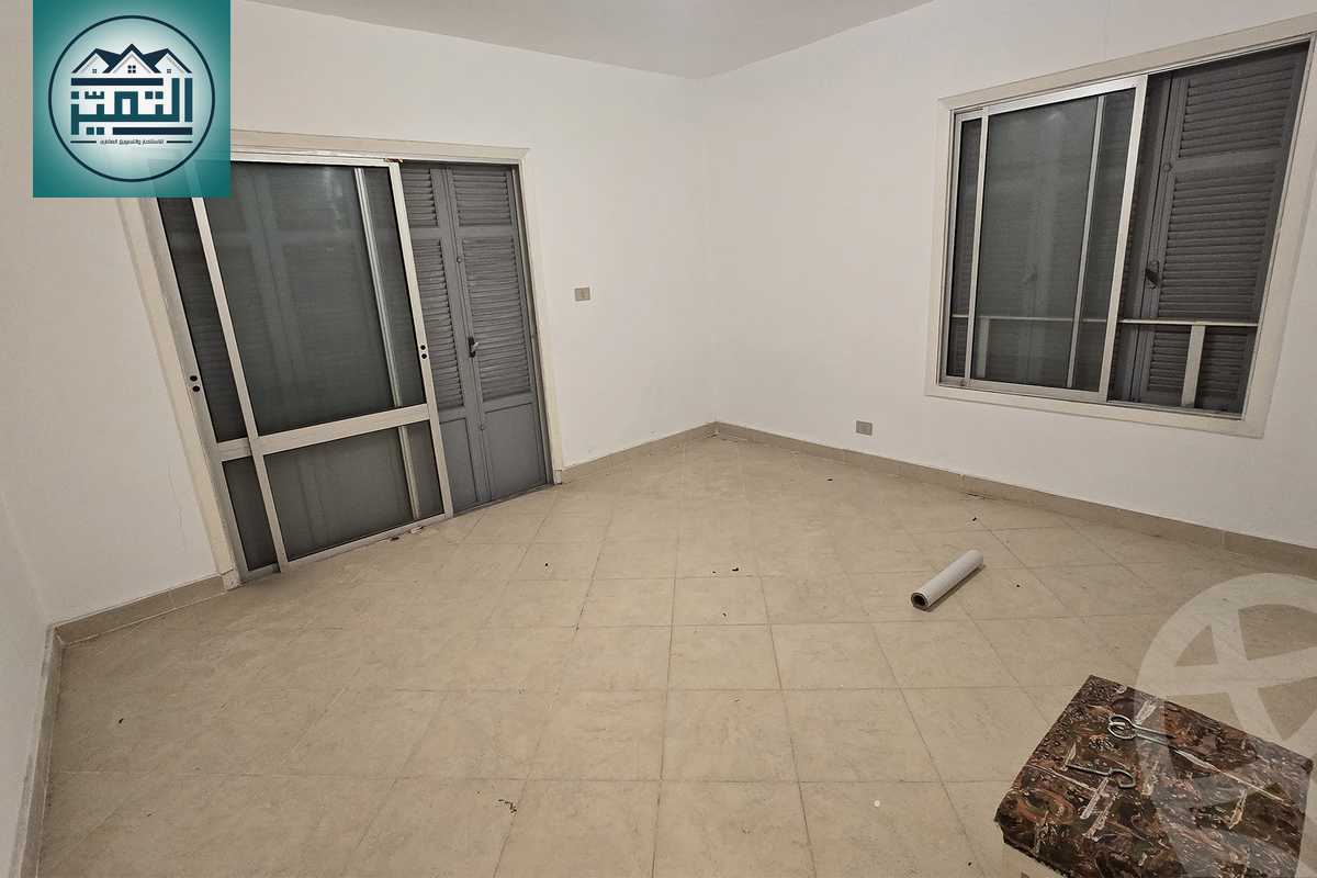 https://aqarmap.com.eg/ar/listing/6371059-for-sale-alexandria-lm-mwr-lm-mwr-lshty-kornesh-el-maamoura-st