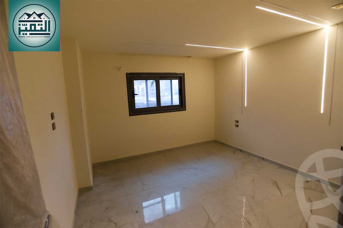 https://aqarmap.com.eg/en/listing/6375558-for-sale-alexandria-camp-cesar-el-gaish-rd