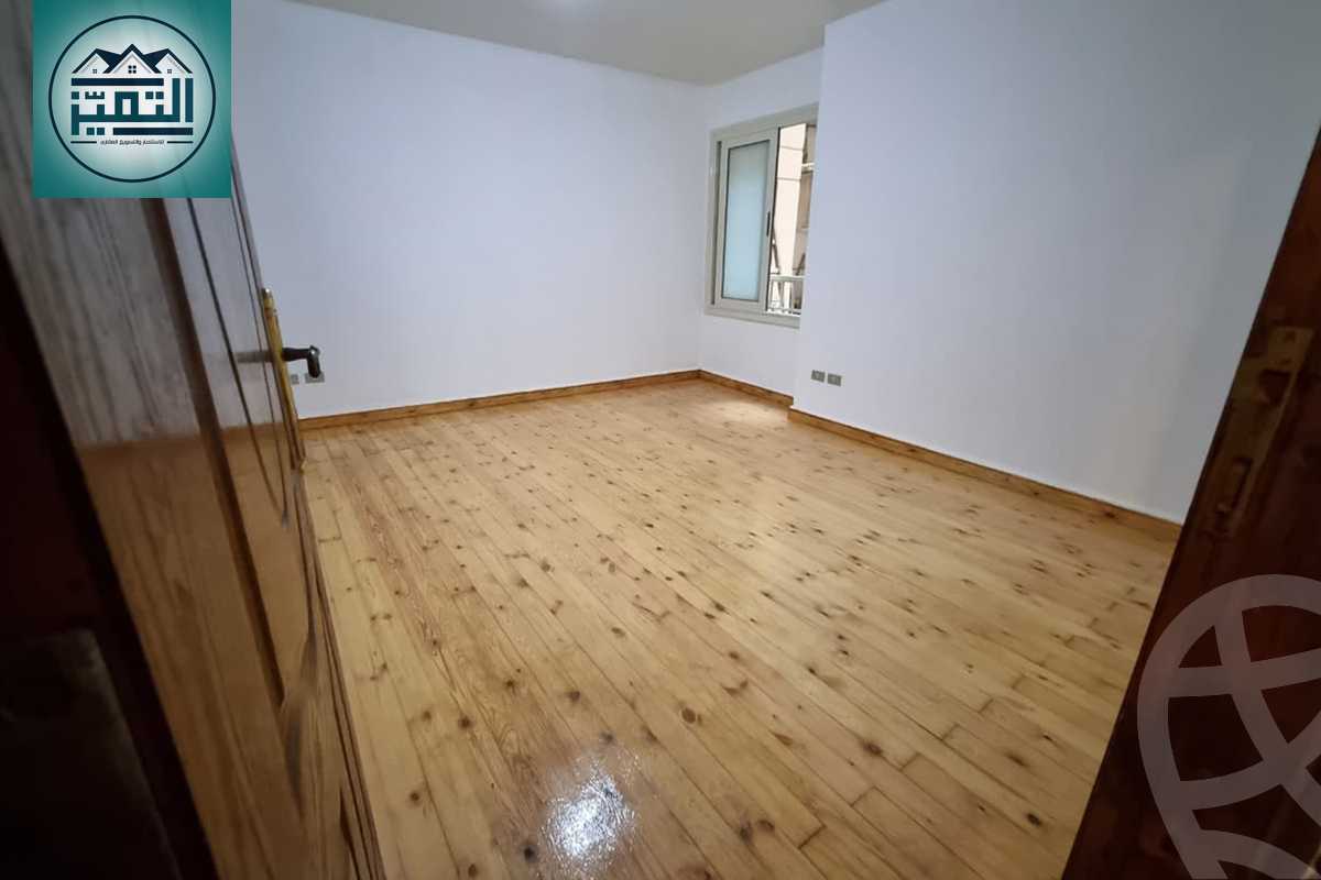 https://aqarmap.com.eg/en/listing/6419823-for-rent-alexandria-lauran-shaarawy-st