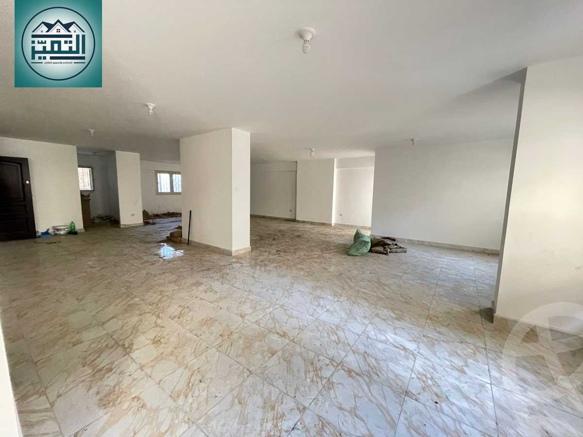 https://aqarmap.com.eg/ar/listing/6453656-for-sale-alexandria-moharram-bey-kanal-al-mahmoudeya-al-bahri-st