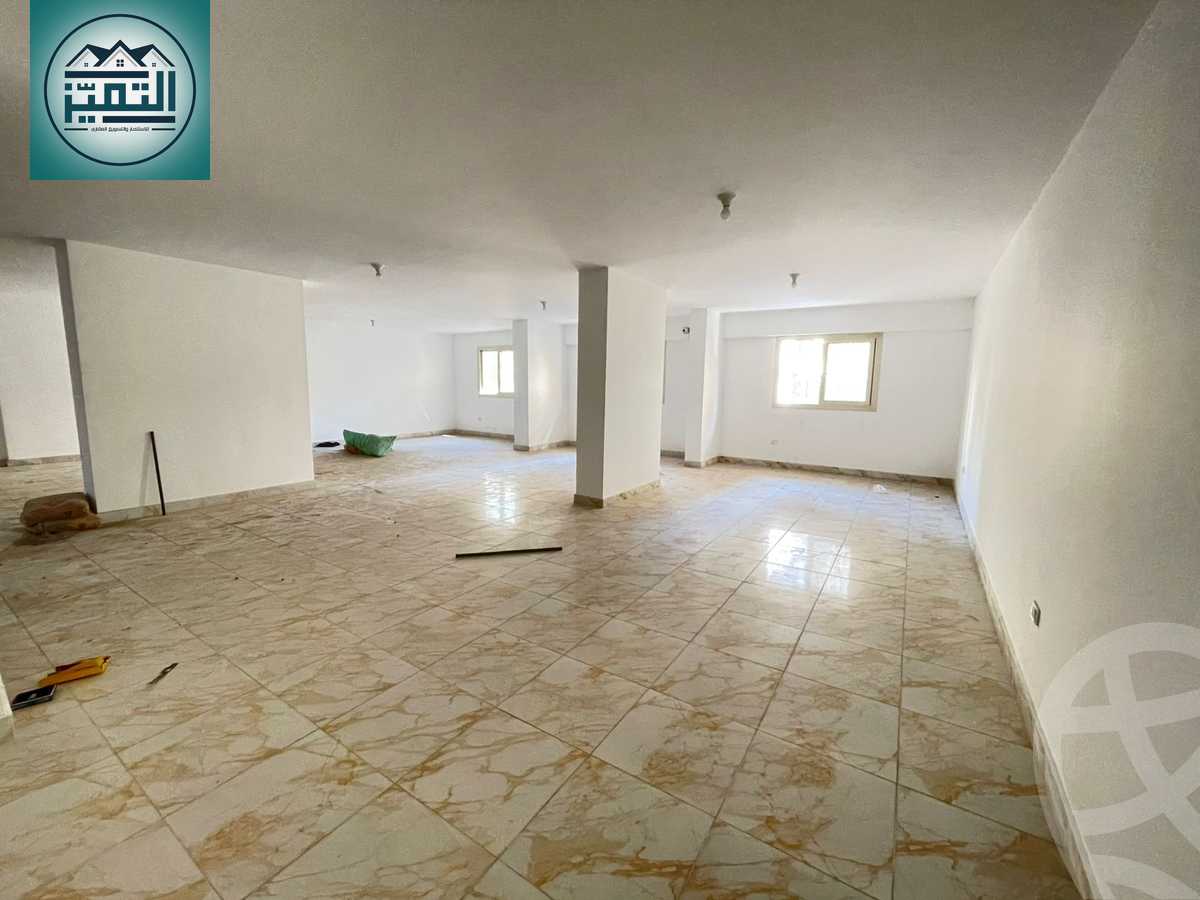 https://aqarmap.com.eg/ar/listing/6453656-for-sale-alexandria-moharram-bey-kanal-al-mahmoudeya-al-bahri-st
