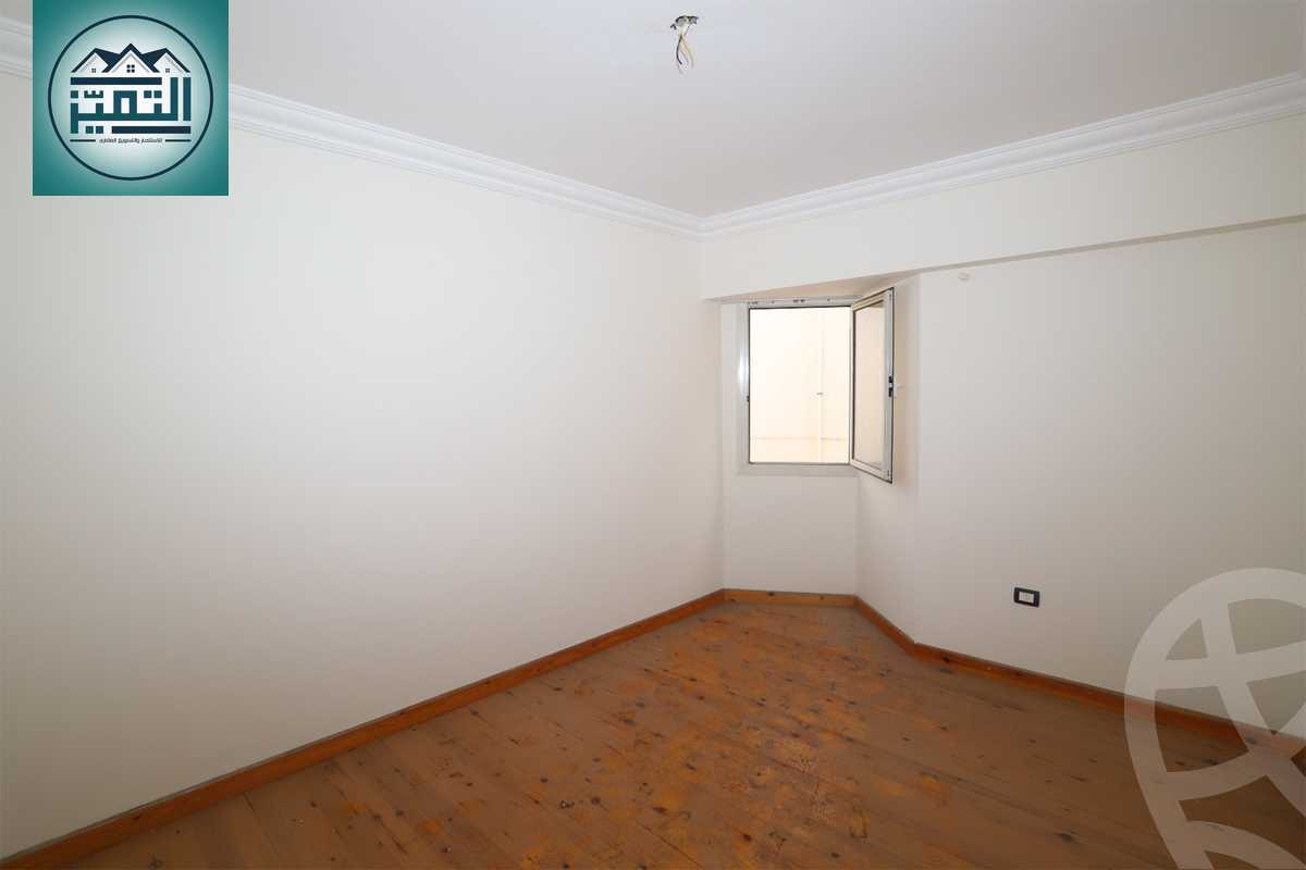 https://aqarmap.com.eg/ar/listing/6552659-for-rent-alexandria-ganaklis-shr-bw-qyr-tryq-lhry