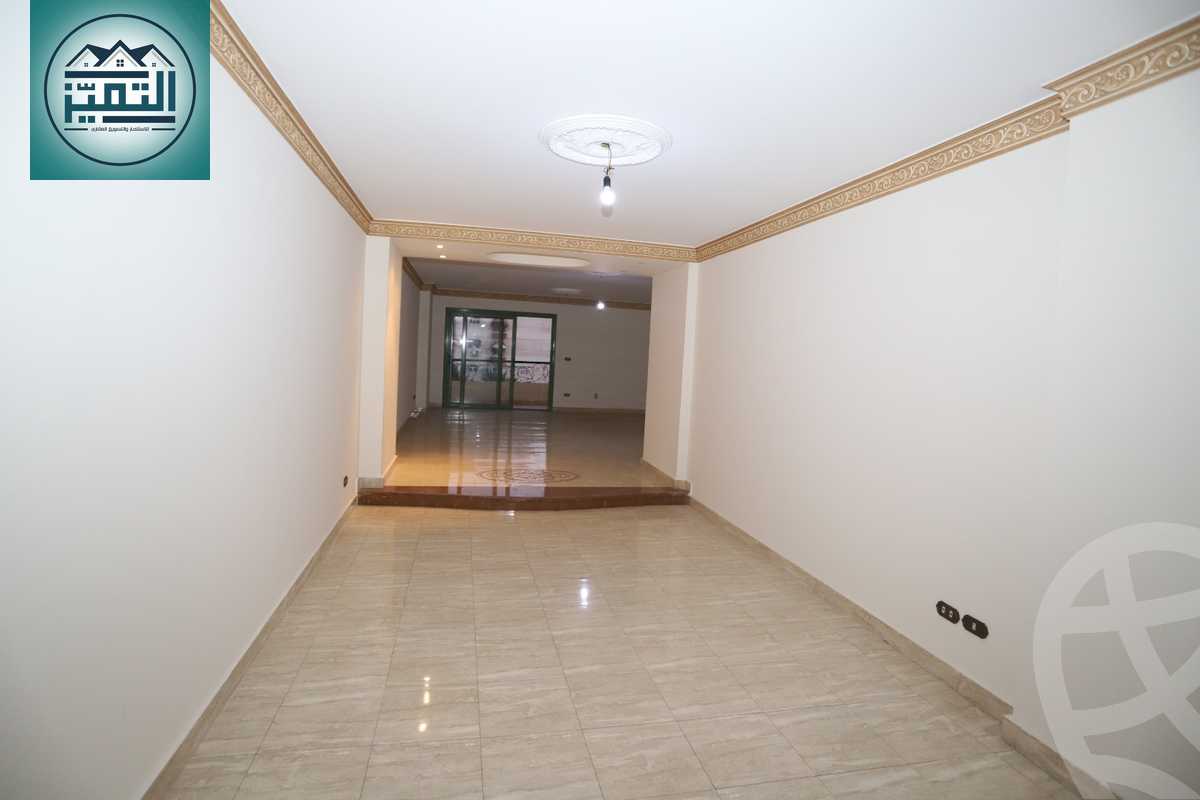 https://aqarmap.com.eg/ar/listing/6569720-for-rent-alexandria-stanley-abd-el-aziz-fahmy-st