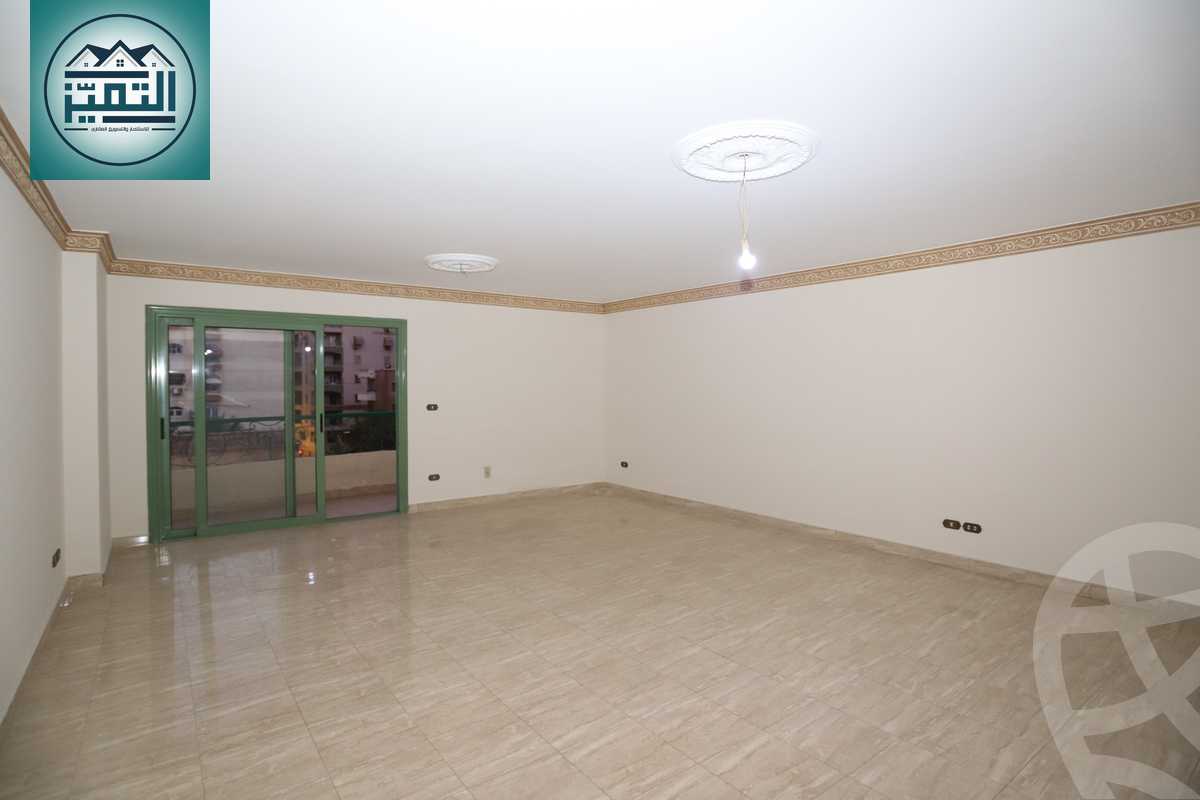 https://aqarmap.com.eg/ar/listing/6569720-for-rent-alexandria-stanley-abd-el-aziz-fahmy-st