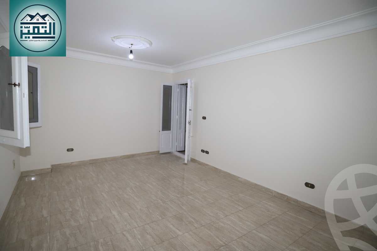 https://aqarmap.com.eg/ar/listing/6569720-for-rent-alexandria-stanley-abd-el-aziz-fahmy-st