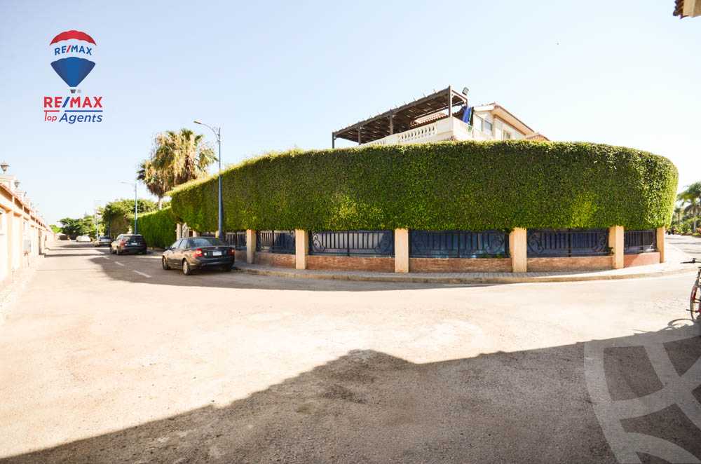 https://aqarmap.com.eg/en/listing/3771760-for-sale-alexandria-compounds-kmbwnd-l-rwb-rwyl