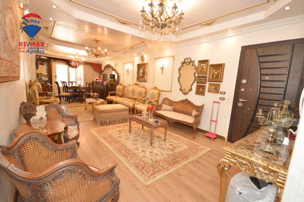 https://aqarmap.com.eg/ar/listing/3857668-for-sale-alexandria-kafr-abdo-shr-lsyd-skyn-bnt-lhsyn