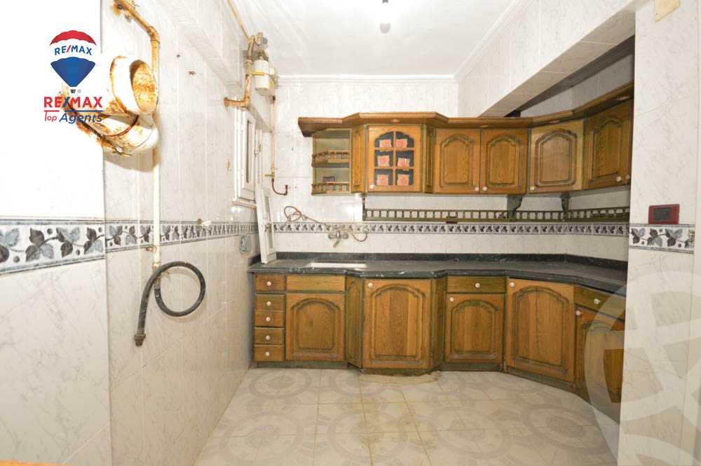 https://aqarmap.com.eg/ar/listing/3873086-for-sale-alexandria-miami-khld-bn-lwlyd
