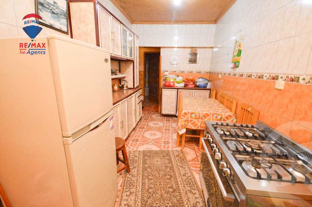 https://aqarmap.com.eg/ar/listing/3878398-for-sale-alexandria-bolekly-abou-quer-st