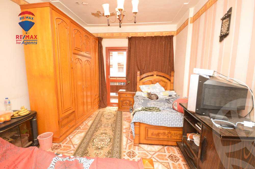 https://aqarmap.com.eg/ar/listing/3878398-for-sale-alexandria-bolekly-abou-quer-st