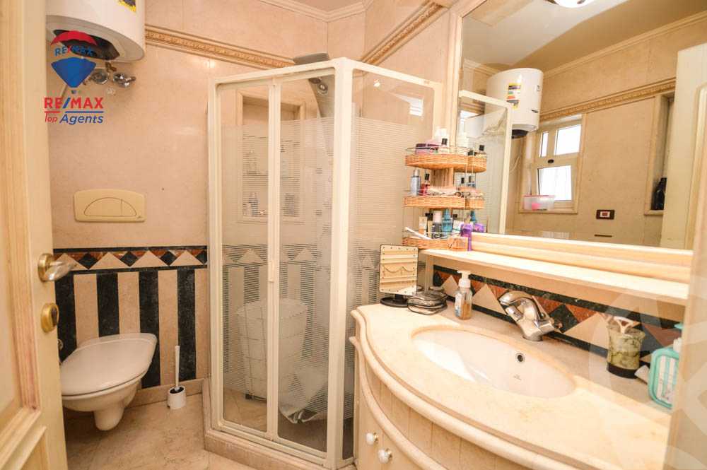 https://aqarmap.com.eg/ar/listing/3884035-for-sale-alexandria-lauran-el-gaish-rd
