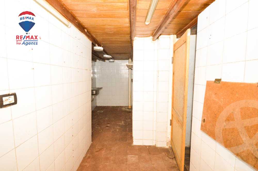 https://aqarmap.com.eg/ar/listing/3901703-for-rent-alexandria-lauran-ahmed-zou-al-fekar-st