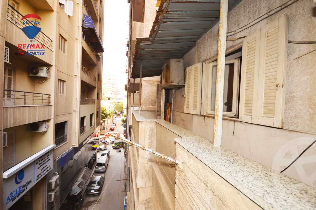 https://aqarmap.com.eg/en/listing/4302036-for-sale-alexandria-glim-shr-bw-qyr-tryq-lhry