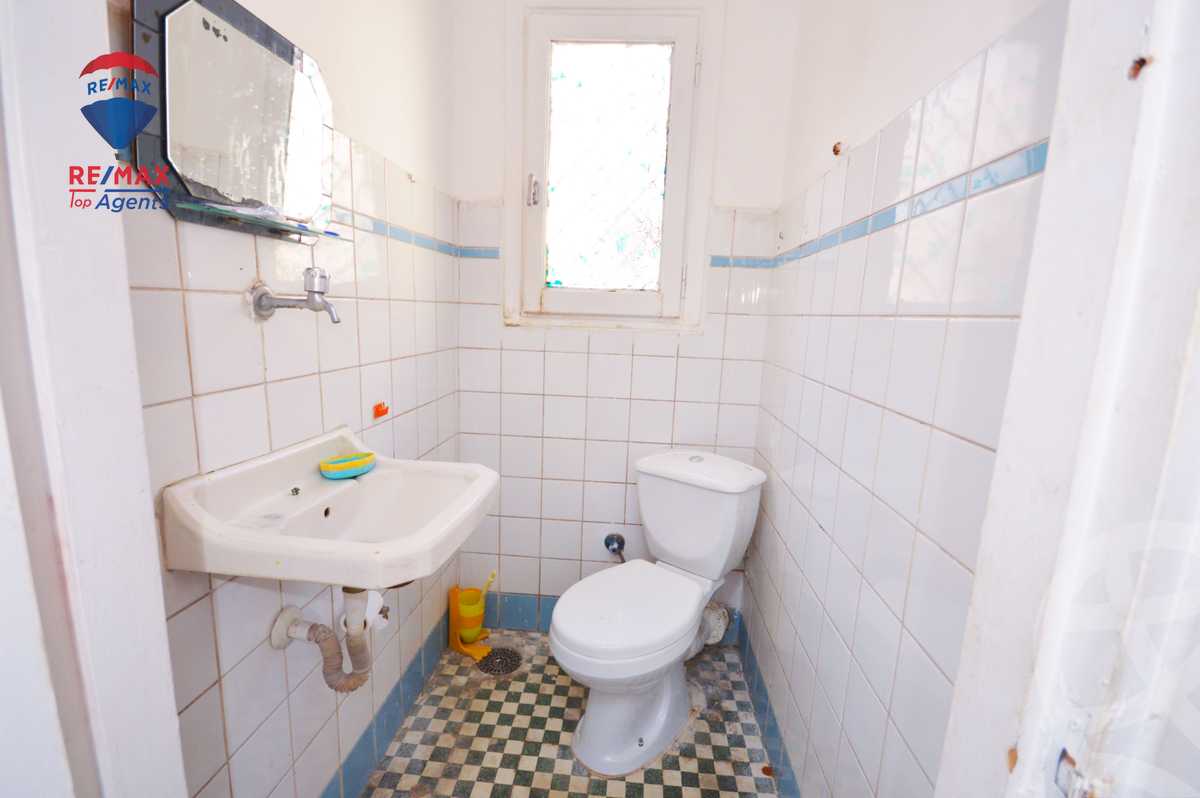 https://aqarmap.com.eg/en/listing/4302067-for-sale-alexandria-kafr-abdo-kafr-abdou-st