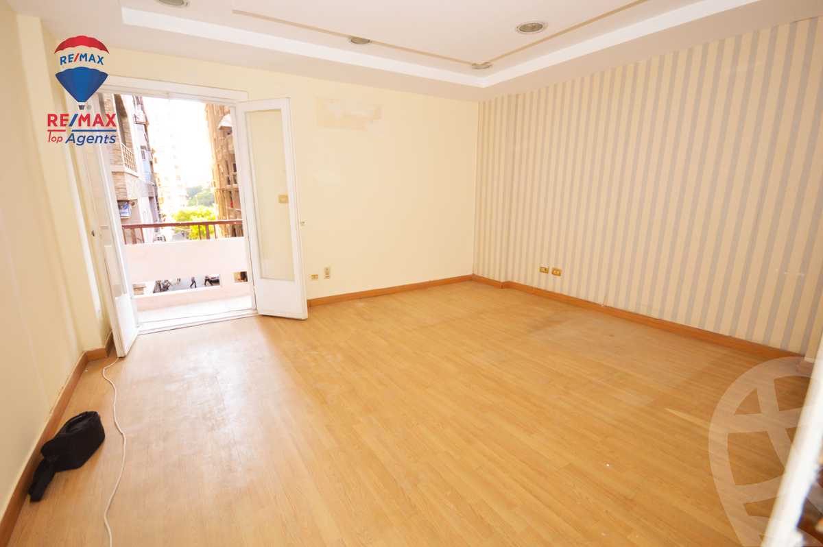 https://aqarmap.com.eg/en/listing/4309497-for-sale-abd-el-aziz-fahmy-st