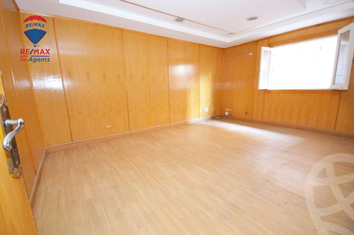 https://aqarmap.com.eg/en/listing/4309497-for-sale-abd-el-aziz-fahmy-st