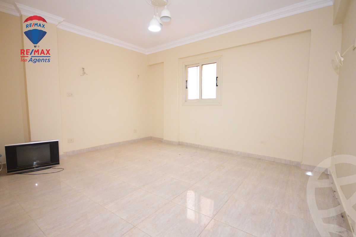 https://aqarmap.com.eg/ar/listing/4311508-for-rent-alexandria-smouha-el-nasr-st