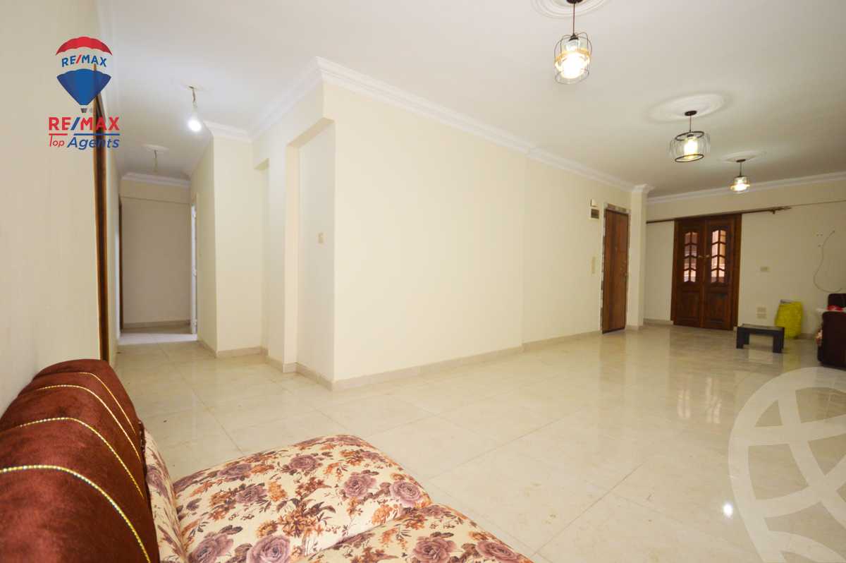 https://aqarmap.com.eg/ar/listing/4311508-for-rent-alexandria-smouha-el-nasr-st