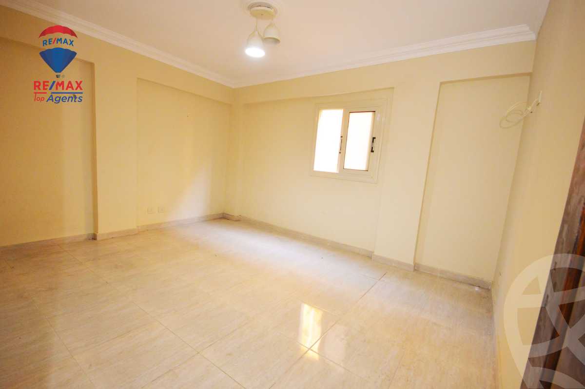 https://aqarmap.com.eg/ar/listing/4311508-for-rent-alexandria-smouha-el-nasr-st