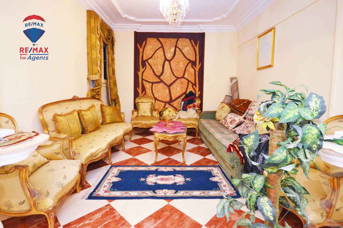 https://aqarmap.com.eg/en/listing/4325033-for-sale-alexandria-camp-cesar-el-gaish-rd