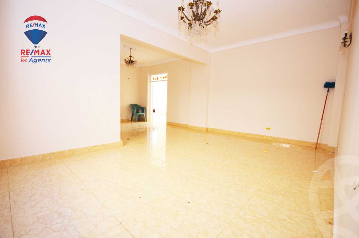 https://aqarmap.com.eg/ar/listing/4330314-for-rent-alexandria-bolekly-wnjdt