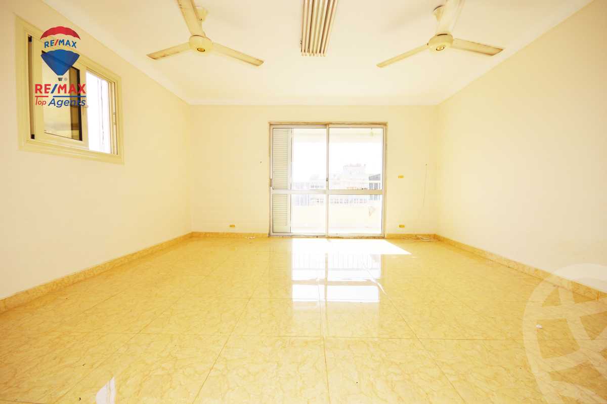 https://aqarmap.com.eg/ar/listing/4330314-for-rent-alexandria-bolekly-wnjdt