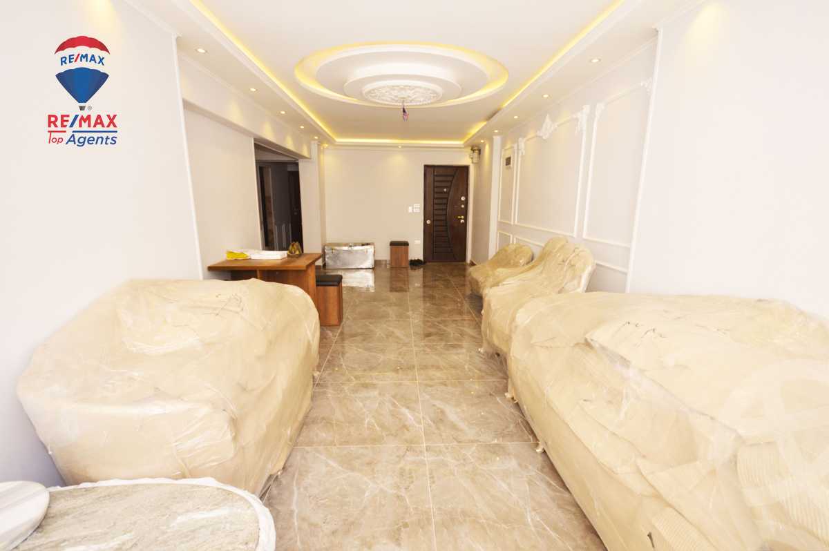 https://aqarmap.com.eg/en/listing/4339967-for-sale-alexandria-lauran-el-gaish-rd
