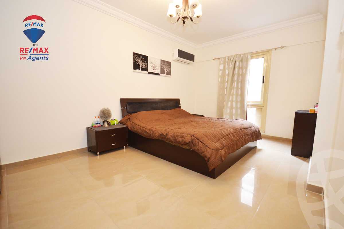 https://aqarmap.com.eg/ar/listing/4576239-for-sale-alexandria-moharram-bey-moharram-bek-st