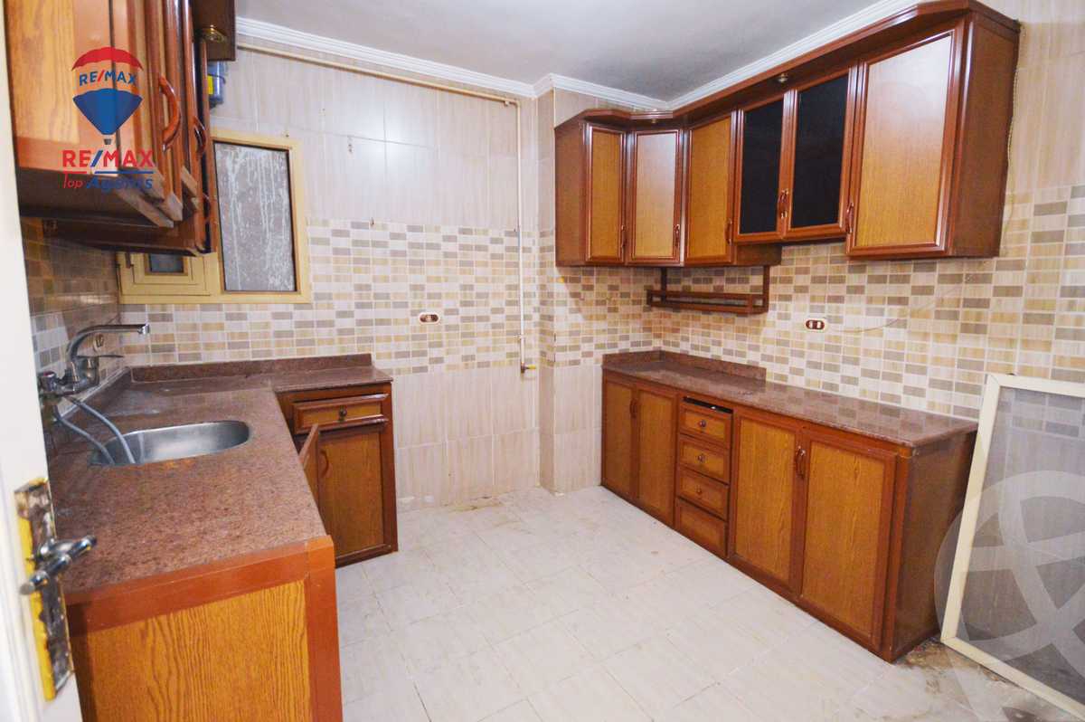 https://aqarmap.com.eg/en/listing/4718066-for-sale-alexandria-zezenia-ibrahim-el-attar-st