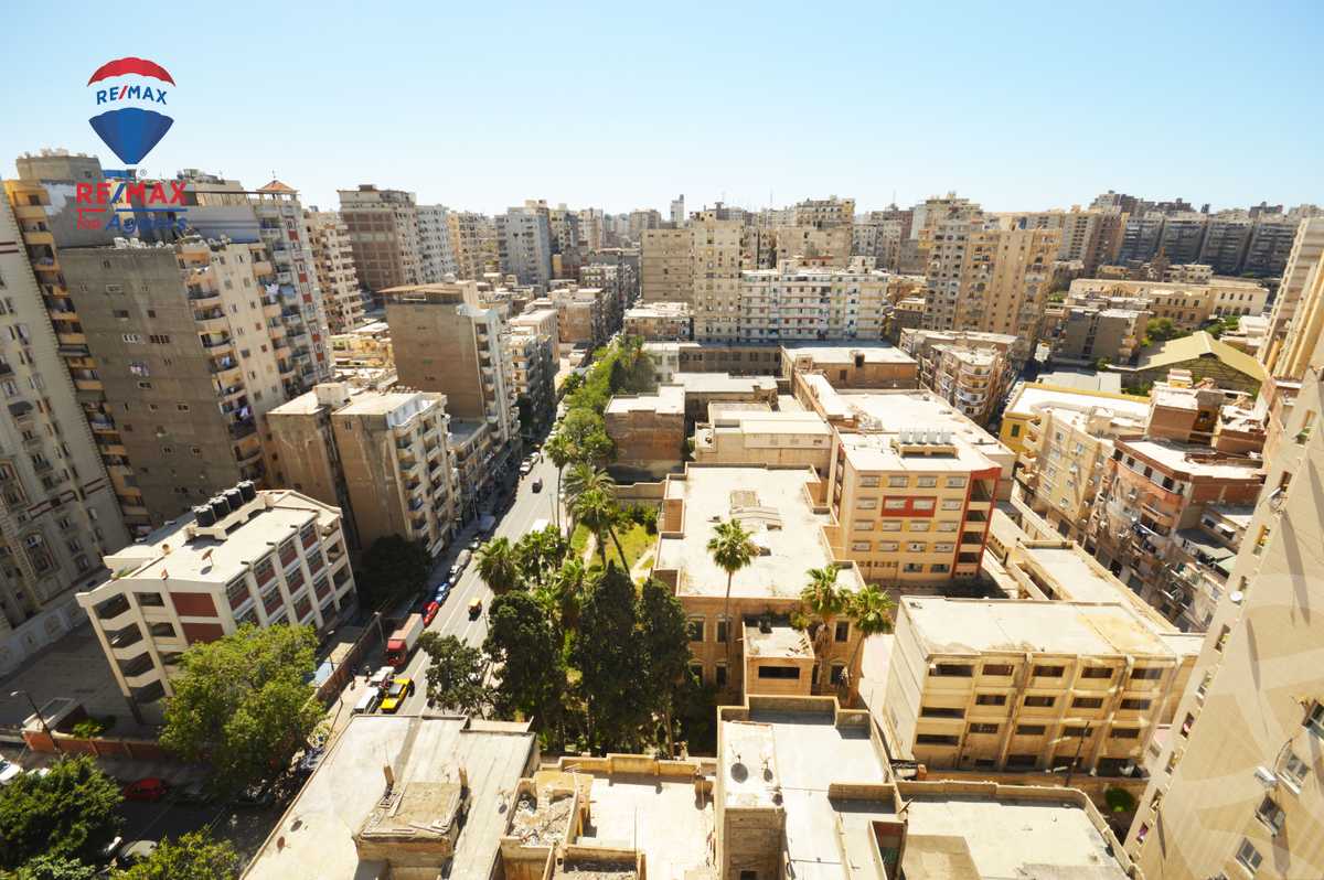 https://aqarmap.com.eg/ar/listing/4820983-for-sale-alexandria-moharram-bey-moharram-bek-st