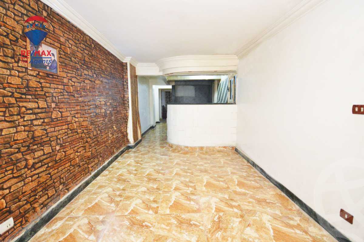 https://aqarmap.com.eg/en/listing/4951338-for-sale-alexandria-stanley-abd-el-aziz-fahmy-st