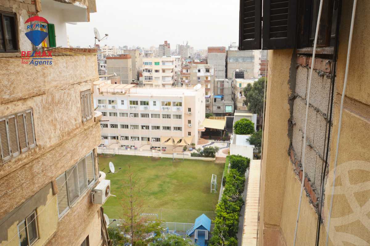 https://aqarmap.com.eg/en/listing/5382430-for-sale-alexandria-ganaklis-shr-bw-qyr-tryq-lhry
