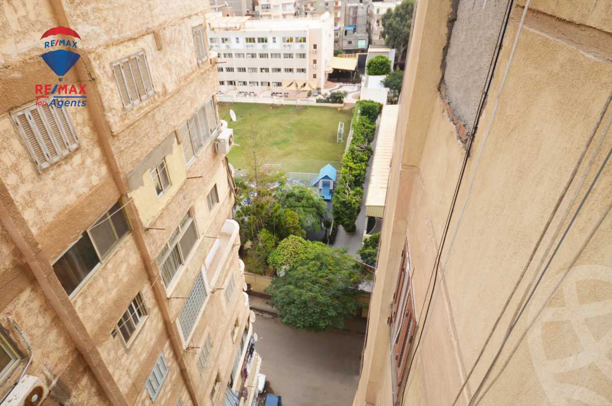 https://aqarmap.com.eg/en/listing/5382430-for-sale-alexandria-ganaklis-shr-bw-qyr-tryq-lhry
