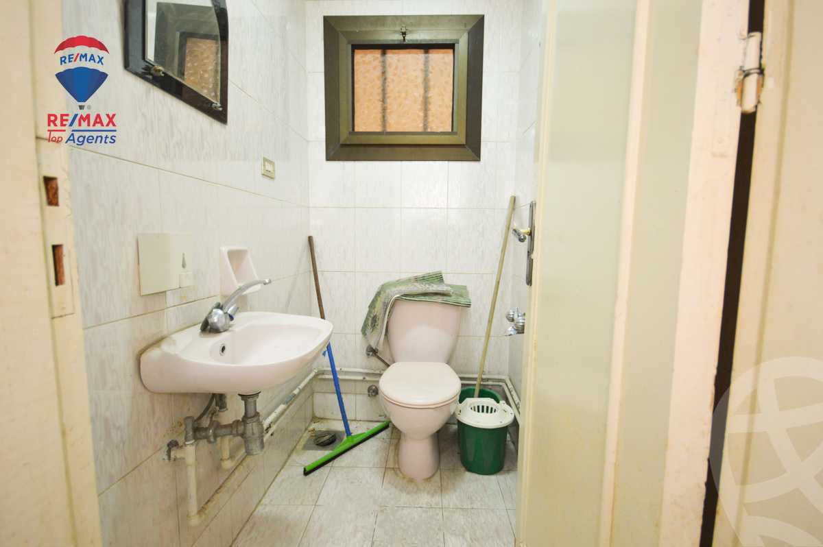 https://aqarmap.com.eg/en/listing/5495384-for-sale-alexandria-lm-mwr-lm-mwr-lshty-kornesh-el-maamoura-st