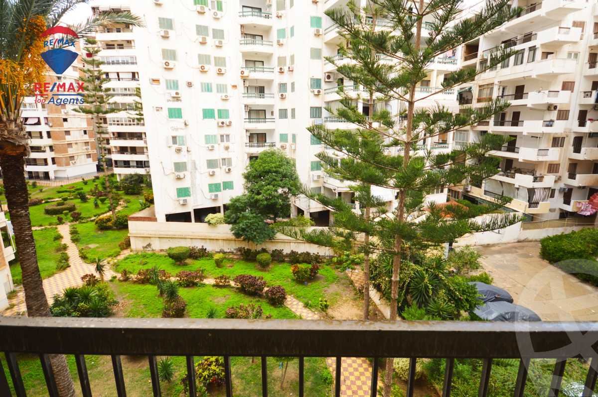 https://aqarmap.com.eg/en/listing/5495384-for-sale-alexandria-lm-mwr-lm-mwr-lshty-kornesh-el-maamoura-st