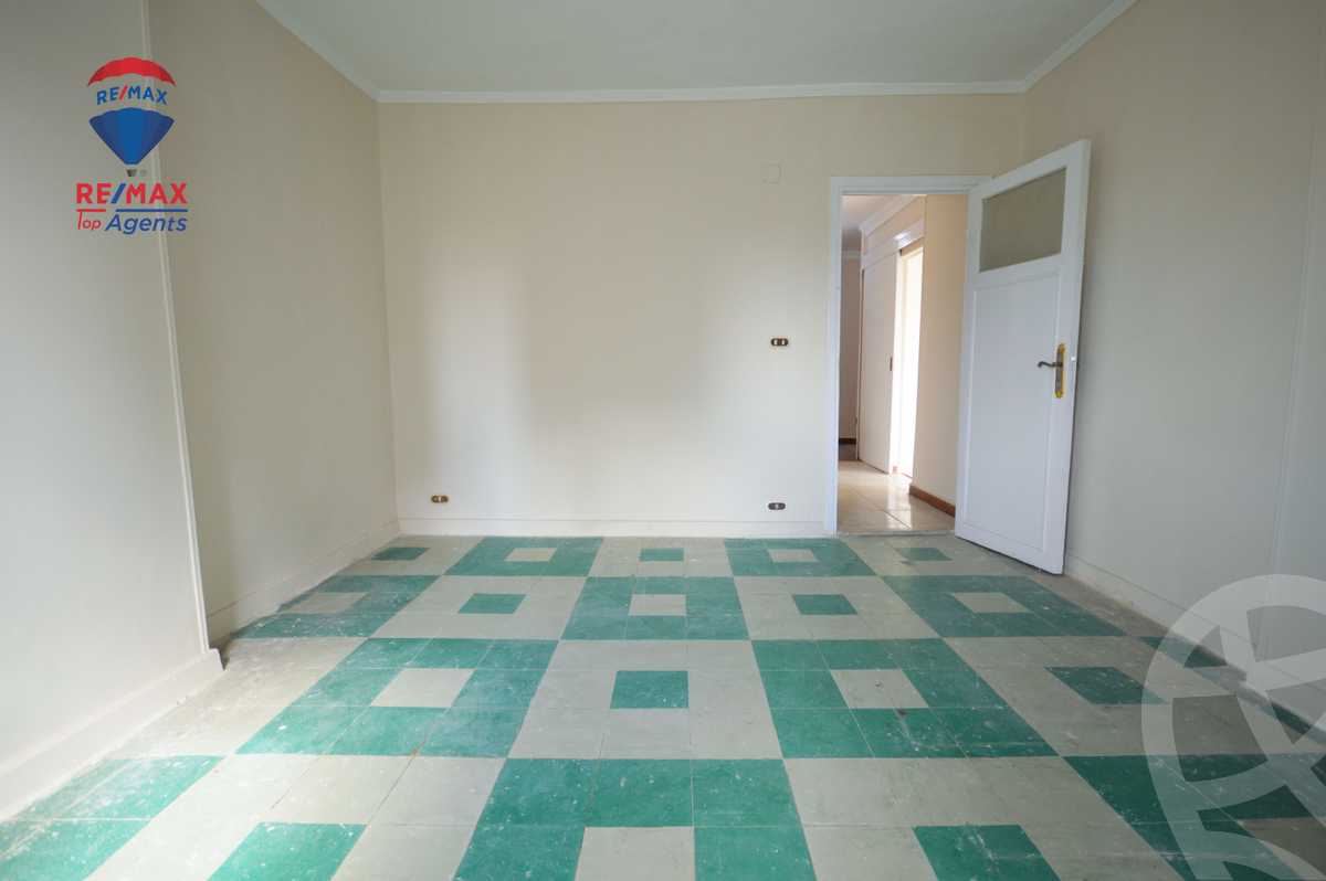 https://aqarmap.com.eg/en/listing/5633526-for-sale-alexandria-sn-styfnw-abd-el-salam-aref-st