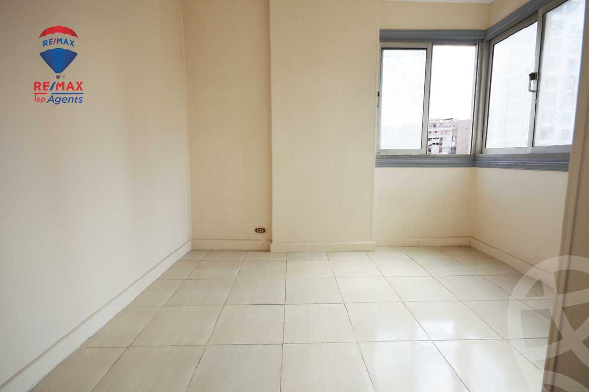 https://aqarmap.com.eg/en/listing/5633526-for-sale-alexandria-sn-styfnw-abd-el-salam-aref-st