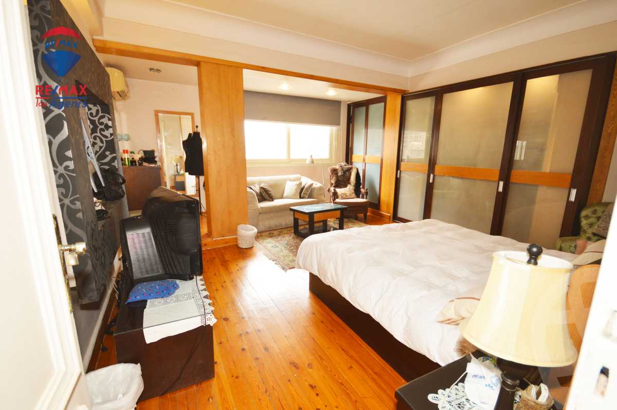 https://aqarmap.com.eg/en/listing/5885355-for-sale-alexandria-sn-styfnw-abd-el-salam-aref-st