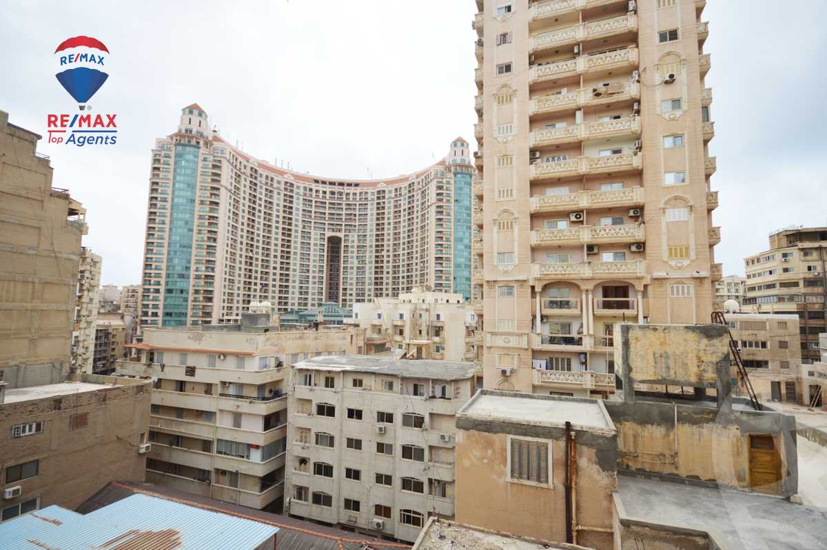 https://aqarmap.com.eg/en/listing/5885355-for-sale-alexandria-sn-styfnw-abd-el-salam-aref-st