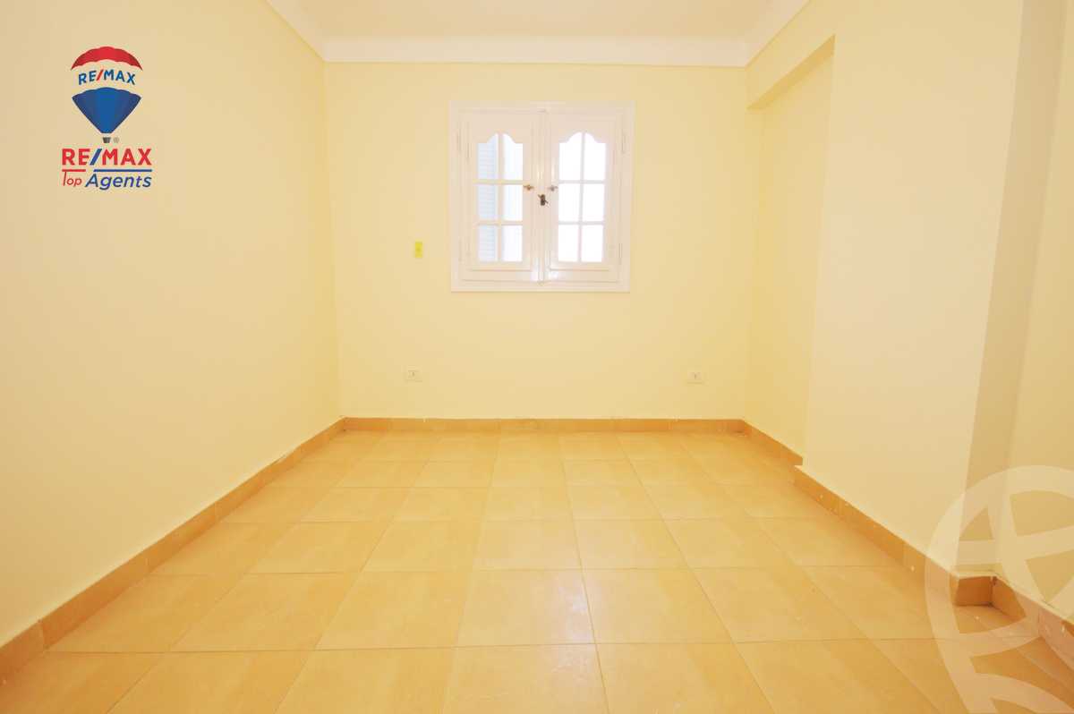 https://aqarmap.com.eg/en/listing/5888938-for-sale-alexandria-sporting-shr-bwr-s-yd