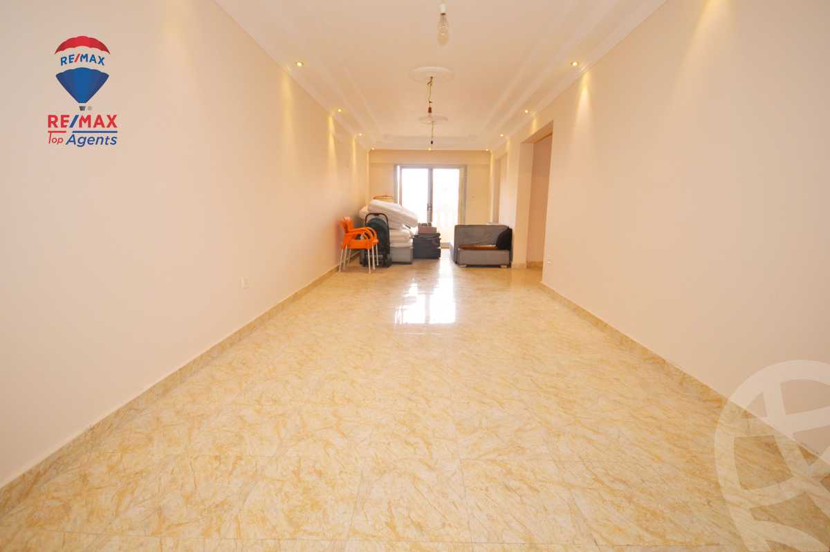 https://aqarmap.com.eg/en/listing/5888938-for-sale-alexandria-sporting-shr-bwr-s-yd
