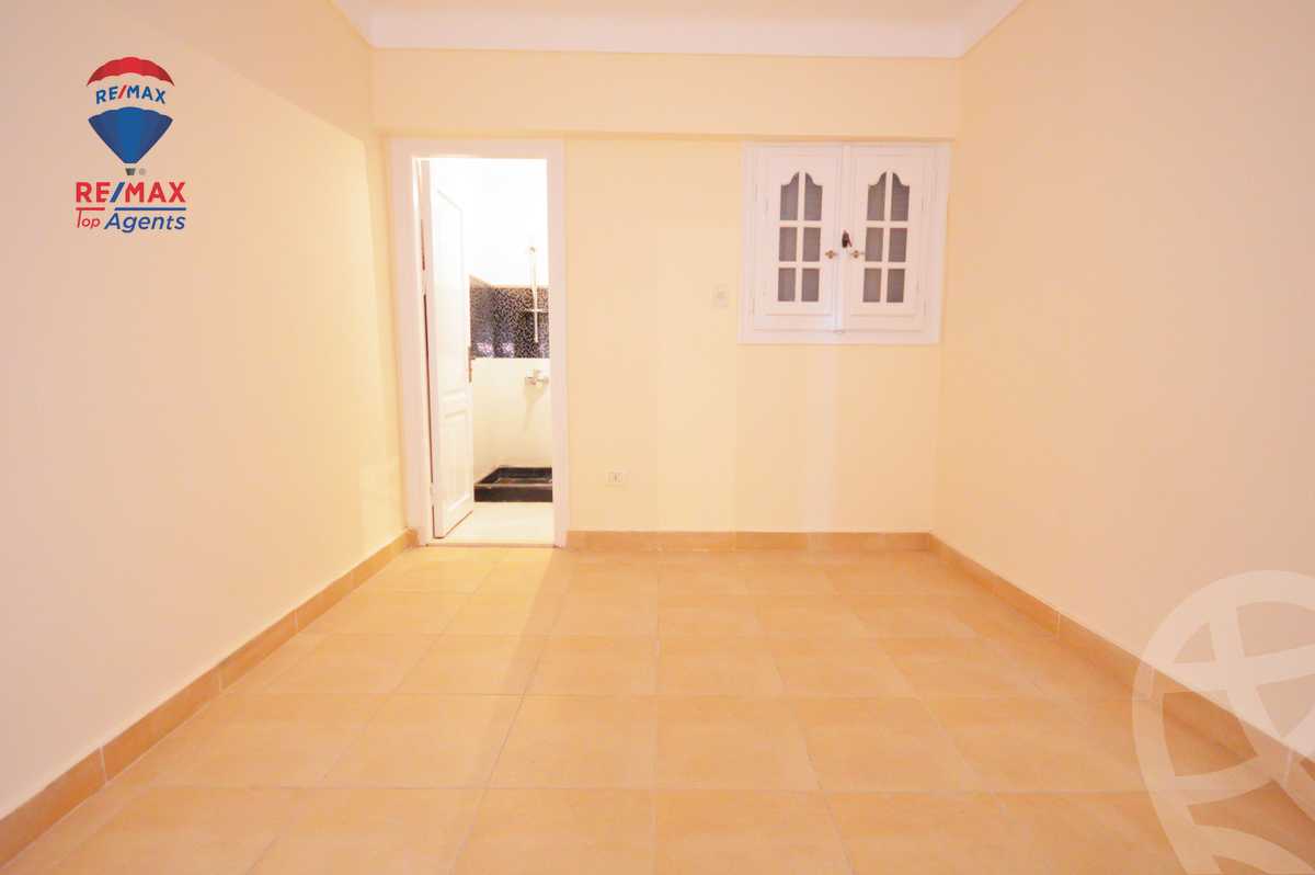 https://aqarmap.com.eg/en/listing/5888938-for-sale-alexandria-sporting-shr-bwr-s-yd