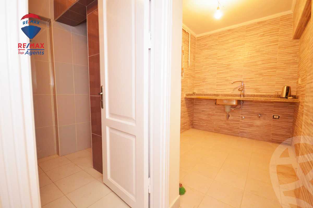 https://aqarmap.com.eg/en/listing/5888938-for-sale-alexandria-sporting-shr-bwr-s-yd