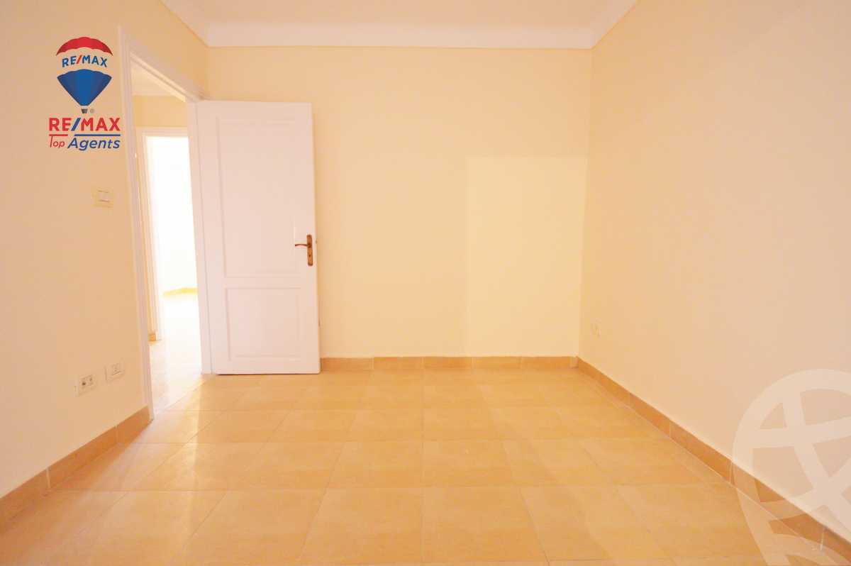 https://aqarmap.com.eg/en/listing/5888938-for-sale-alexandria-sporting-shr-bwr-s-yd