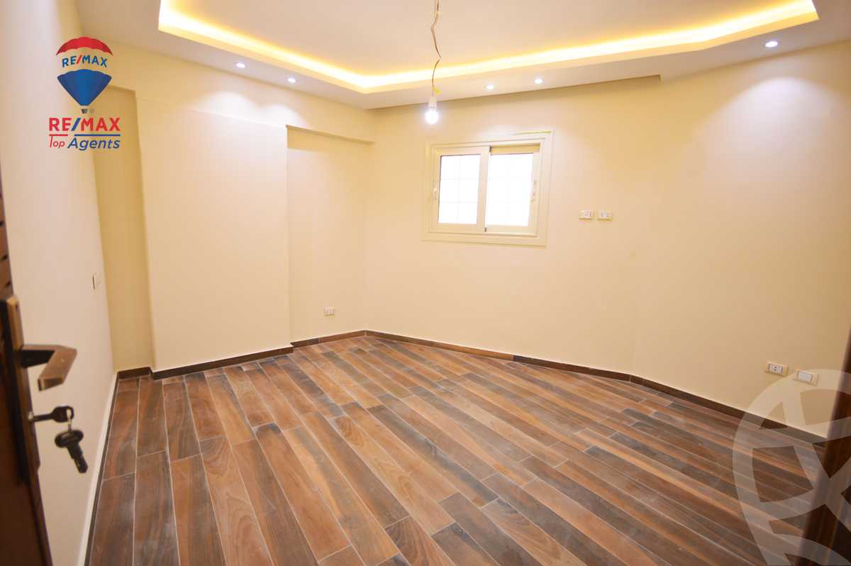 https://aqarmap.com.eg/ar/listing/5903586-for-rent-alexandria-smouha-green-plaza-st