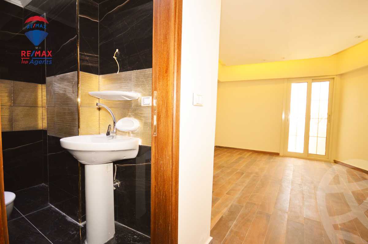 https://aqarmap.com.eg/ar/listing/5903586-for-rent-alexandria-smouha-green-plaza-st