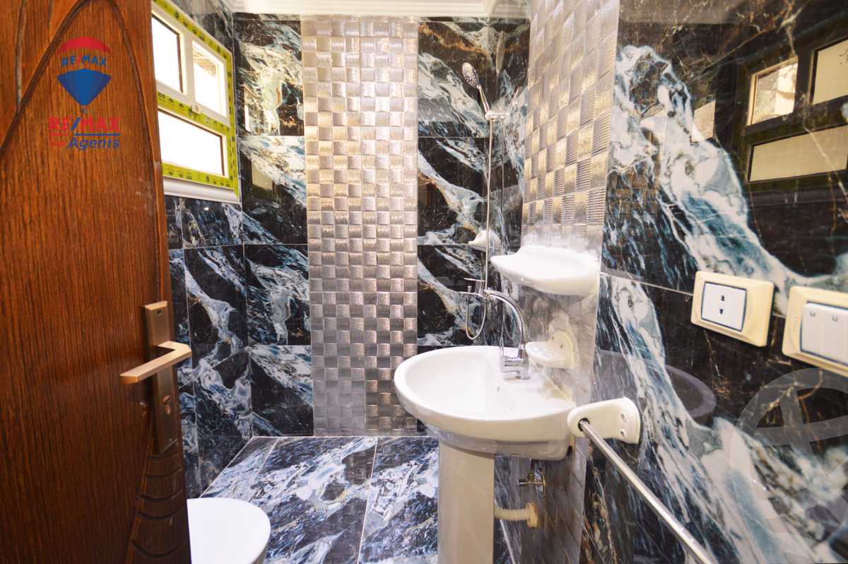 https://aqarmap.com.eg/ar/listing/5903586-for-rent-alexandria-smouha-green-plaza-st