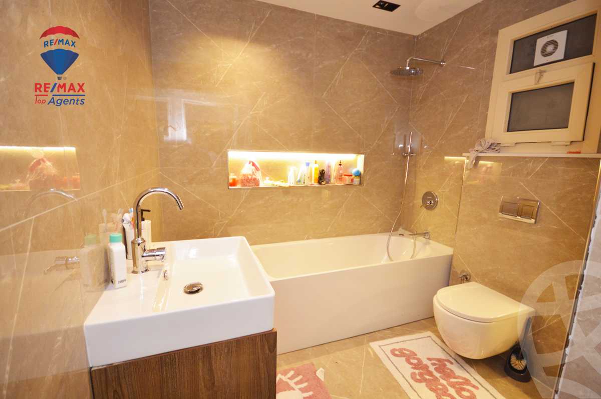 https://aqarmap.com.eg/ar/listing/5908438-for-sale-alexandria-smouha-compounds-in-smouha-valore-antoniadis-compound-el-ghonimy